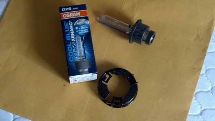 Replacement bulbs and locking ring