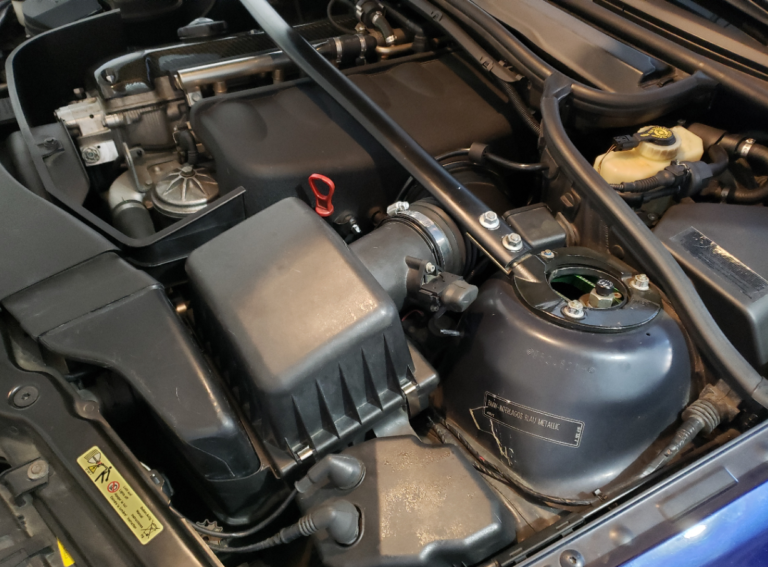 E46 stock airbox