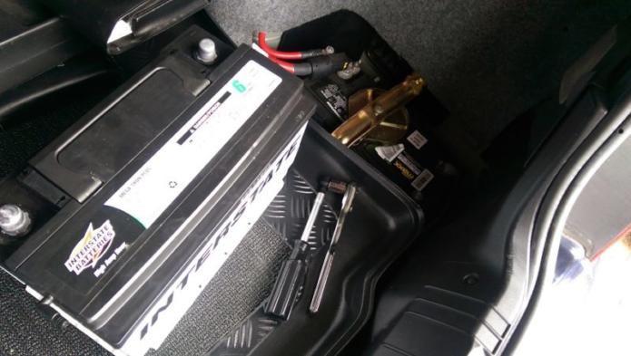 BMW E46 M3 Battery Replacement